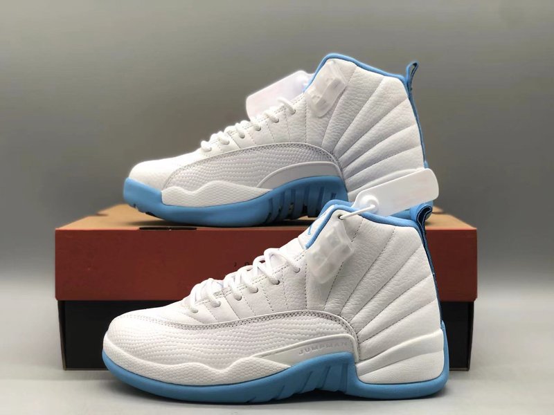 AIR JORDAN 12 RETRO UNC